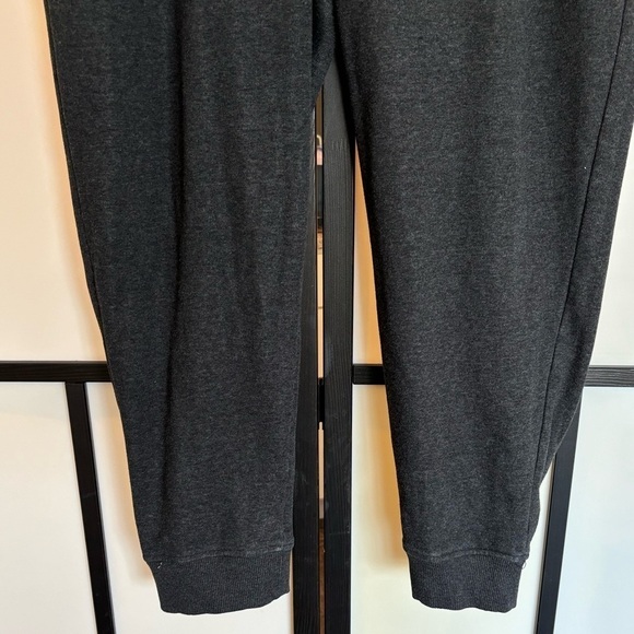 Orvis Men’s Gray jogger pants. Size XL - Picture 4 of 10